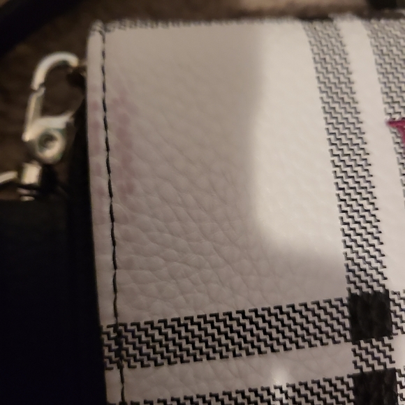 All in One Crossbody - Picture 3 of 3